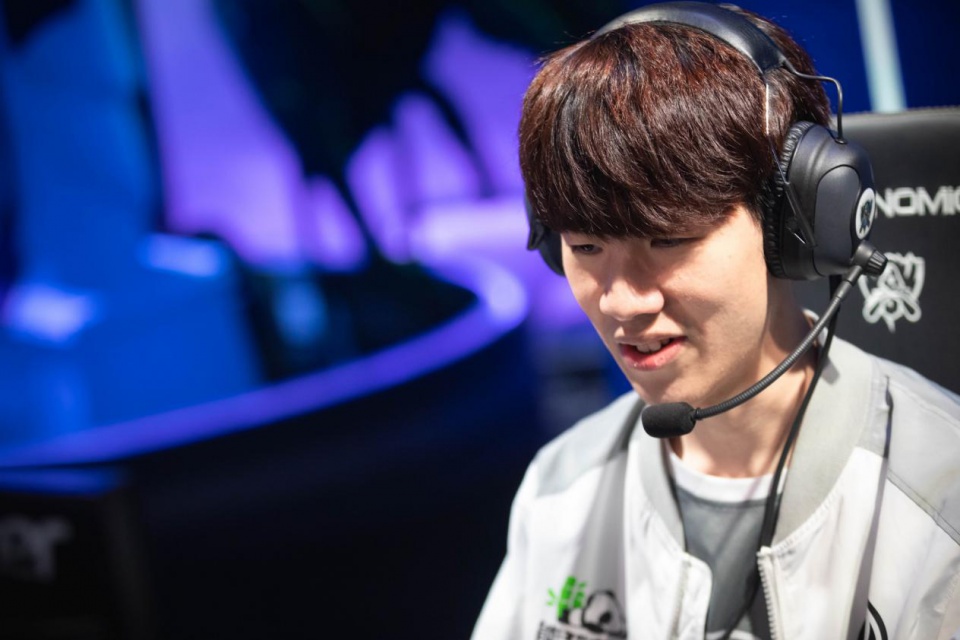 应与斜线直 应与斜线直